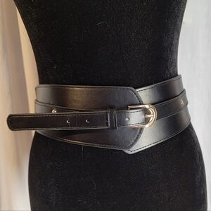 Black Vegan Leather Belt With Goldtone Hardware & Rear Stretch -NWOT